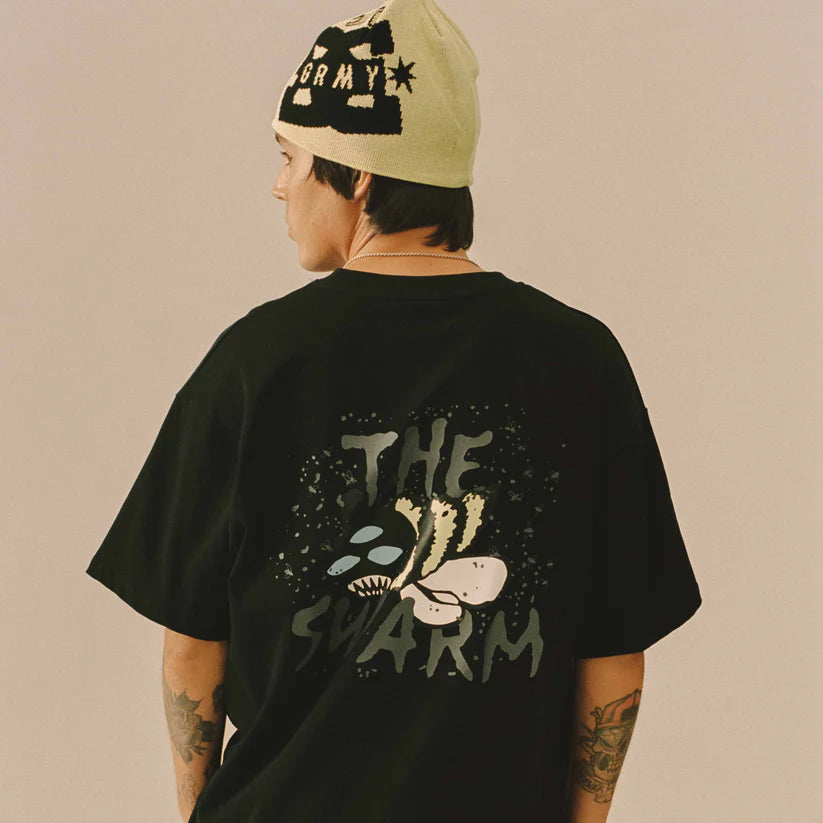 Camiseta The Swarm Dc Shoes X Grimey Raw Honey Black