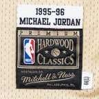 Camiseta de jugador premium dorada de Michael Jordan de los Chicago Bulls de la temporada 1995-96