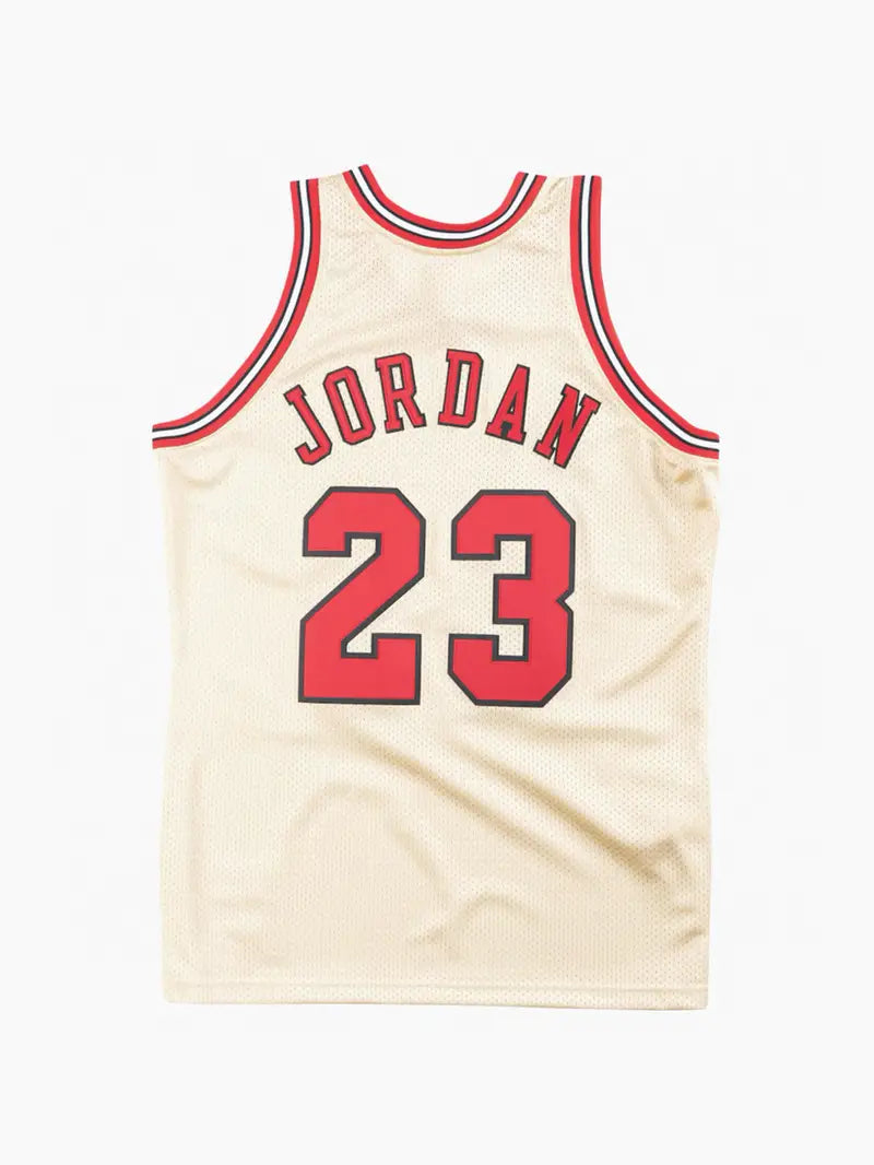 Camiseta de jugador premium dorada de Michael Jordan de los Chicago Bulls de la temporada 1995-96