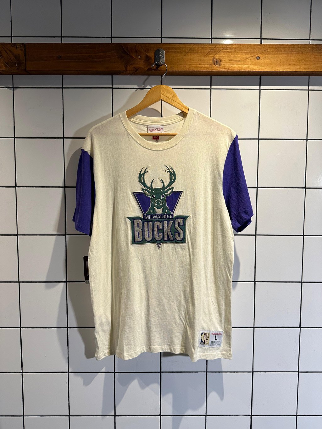 Remera Color Blocked S/S Tee Milwaukee Bucks