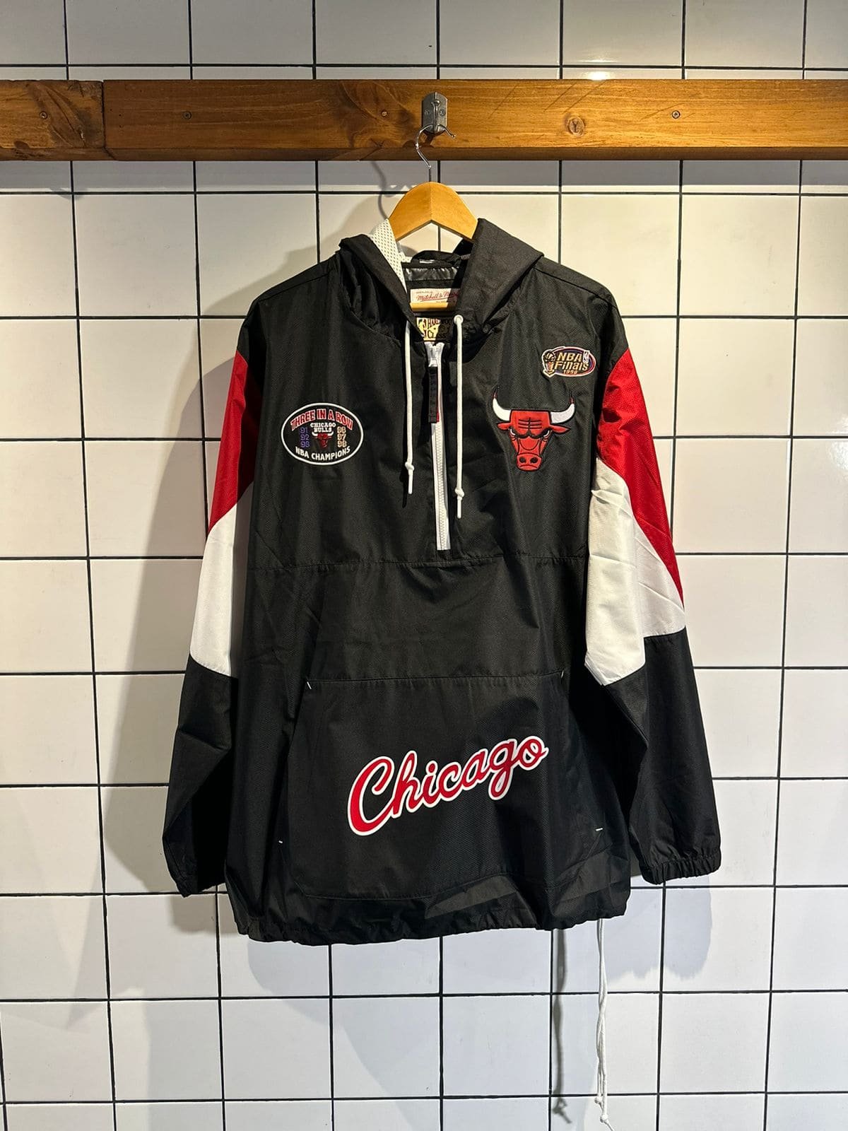 NBA Team Origins Pullover Anorak Chicago Bulls